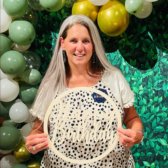 Meet your Posher, Lana - Picture 1 of 1